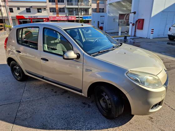 RENAULT SANDERO 1.6 EXPRESSION 8V FLEX 4P MANUAL RENAULT SANDERO 1.6 EXPRESSION 8V FLEX 4P MANUAL
